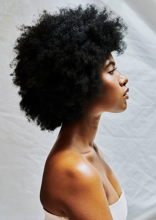 Vingt-Neuf in every woman. Rare beauty. Refined care.